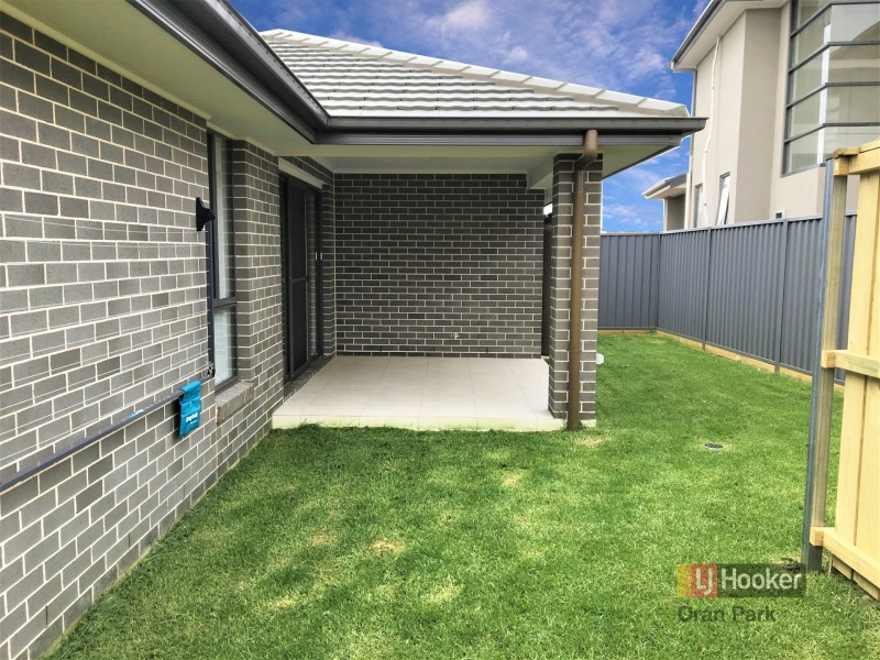 14 Hinton Loop, Oran Park NSW 2570