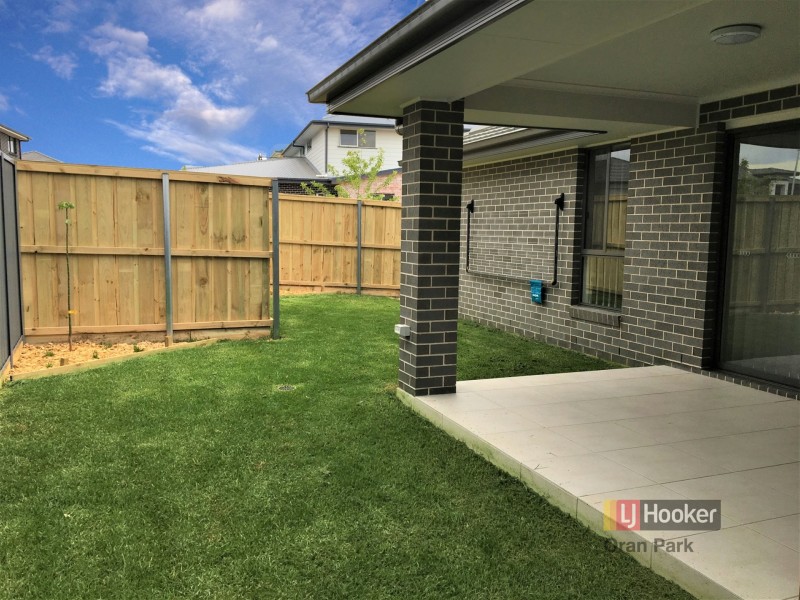 14 Hinton Loop, Oran Park NSW 2570