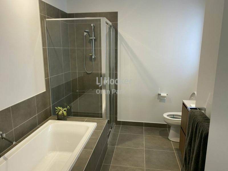 5 Crop Street, Oran Park NSW 2570