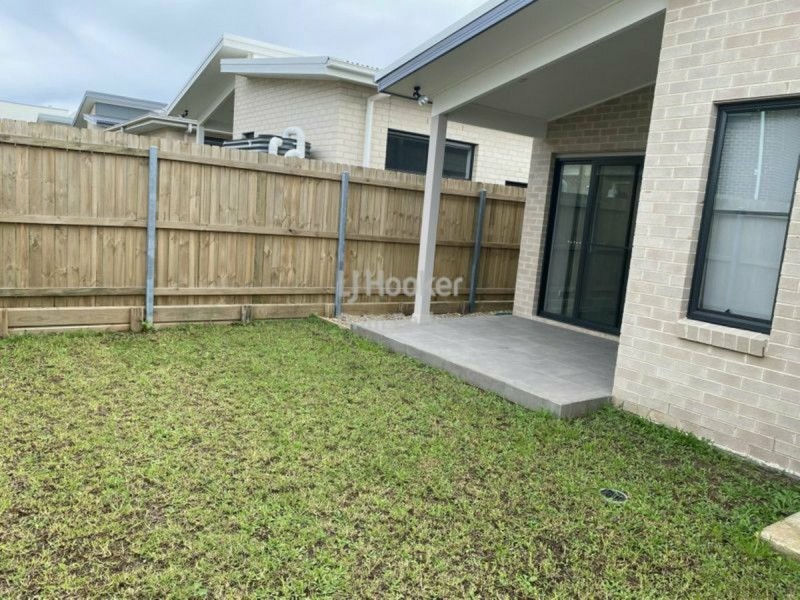5 Crop Street, Oran Park NSW 2570