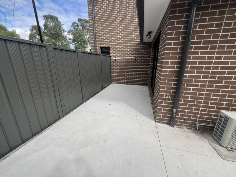 55A Thorpe Circuit, Oran Park NSW 2570