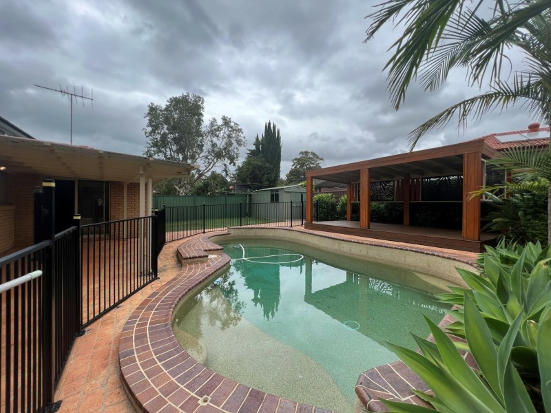 17 Lowe Crescent, Elderslie NSW 2570