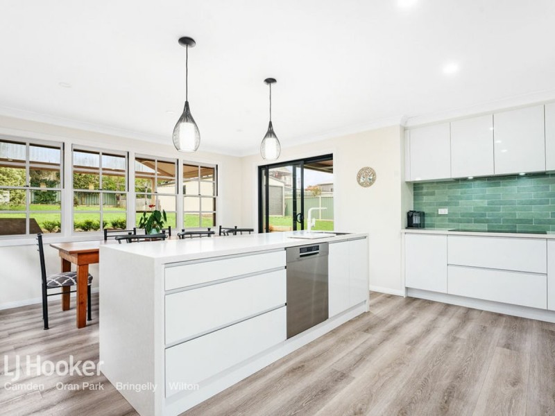 5 Vanderville Street, The Oaks NSW 2570