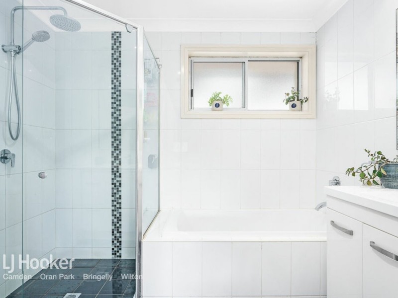 5 Vanderville Street, The Oaks NSW 2570