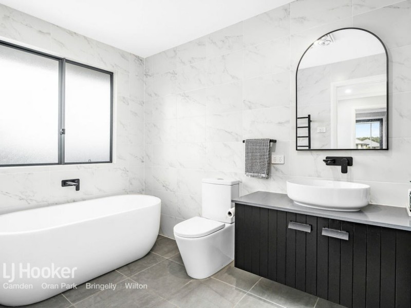 477 Denham Court Road, Leppington NSW 2179