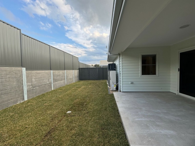 19 Campion Way, Spring Farm NSW 2570