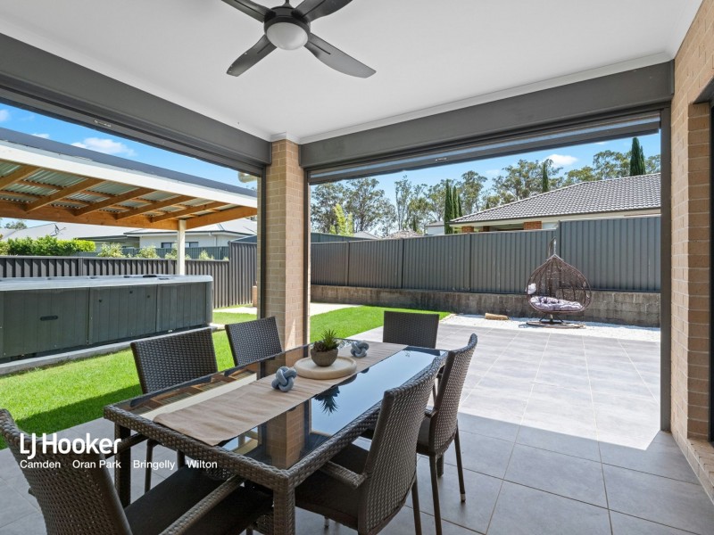 5 Redford Place, Harrington Park NSW 2567