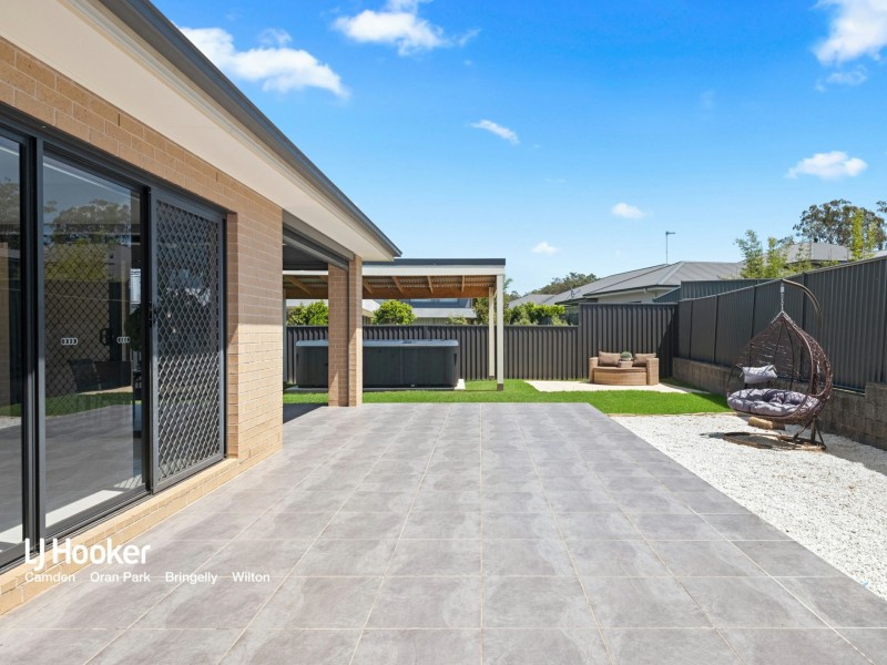 5 Redford Place, Harrington Park NSW 2567