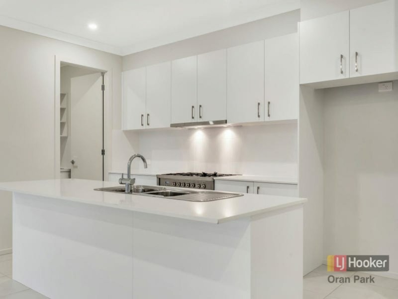 95 Sawsedge Avenue, Denham Court NSW 2565