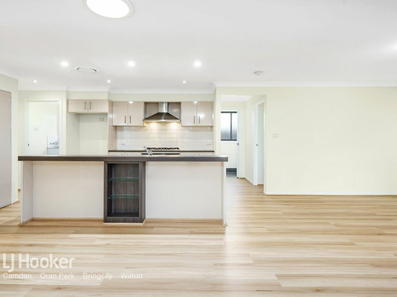16 Geoghegan Circuit, Oran Park NSW 2570