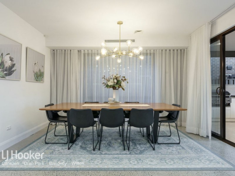 15 Coventry Crescent, Denham Court NSW 2565