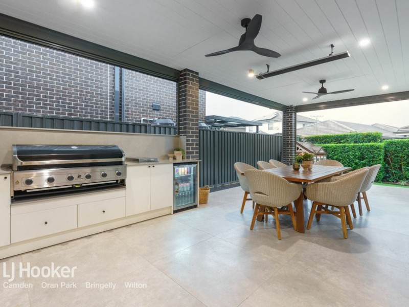 15 Coventry Crescent, Denham Court NSW 2565