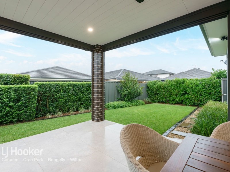 15 Coventry Crescent, Denham Court NSW 2565