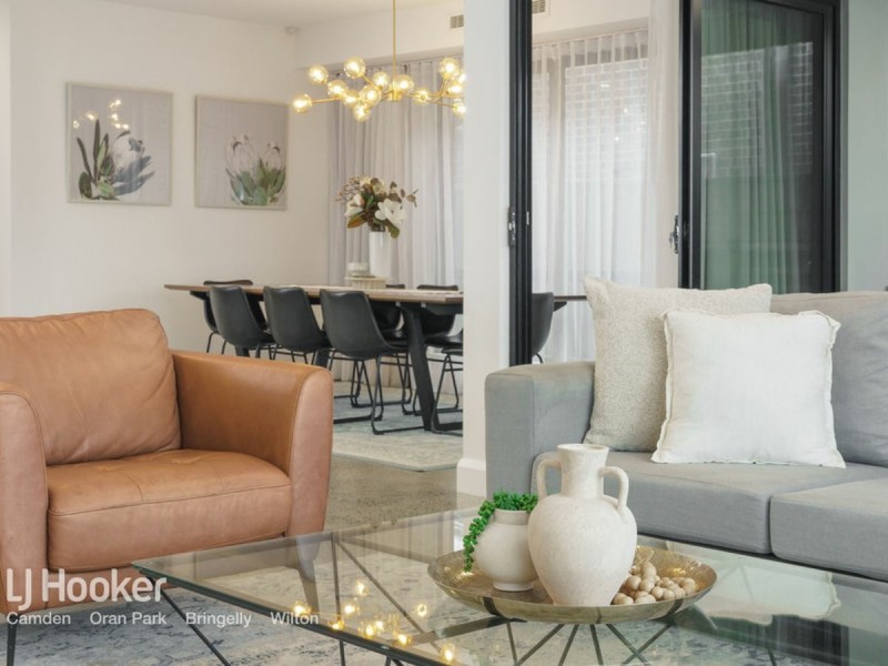 15 Coventry Crescent, Denham Court NSW 2565