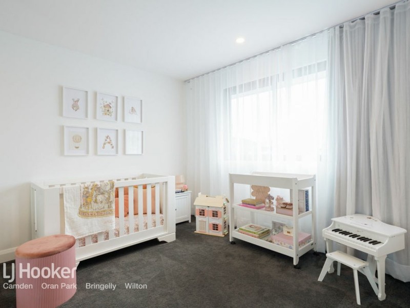 15 Coventry Crescent, Denham Court NSW 2565