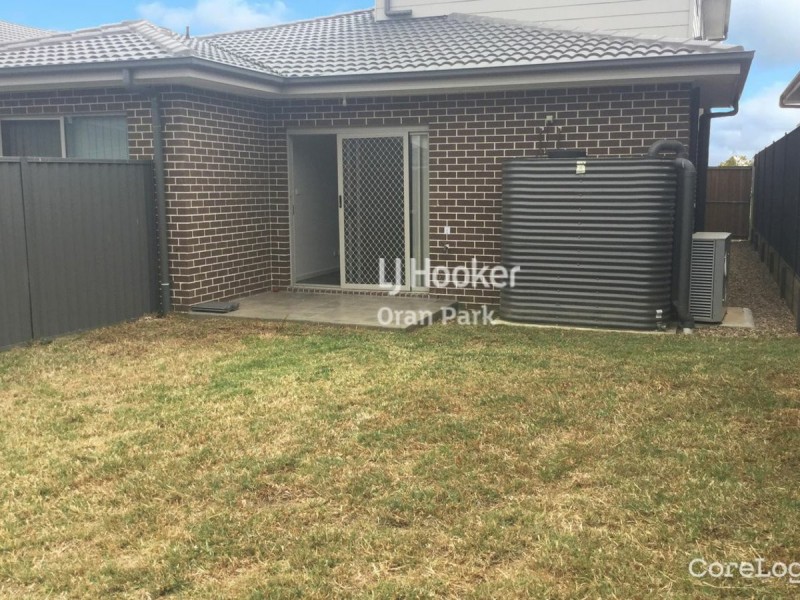 33A Evans Street, Oran Park NSW 2570