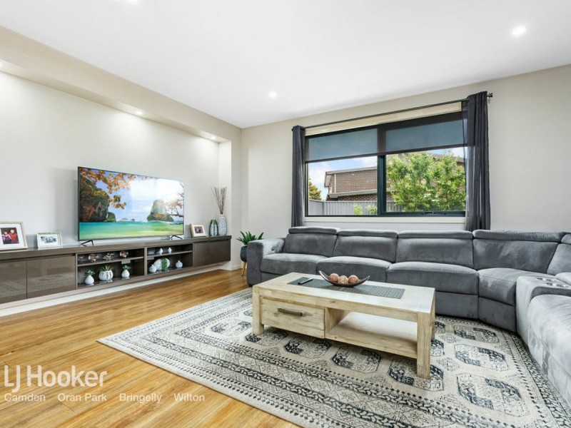 4 Cryptandra Street, Denham Court NSW 2565