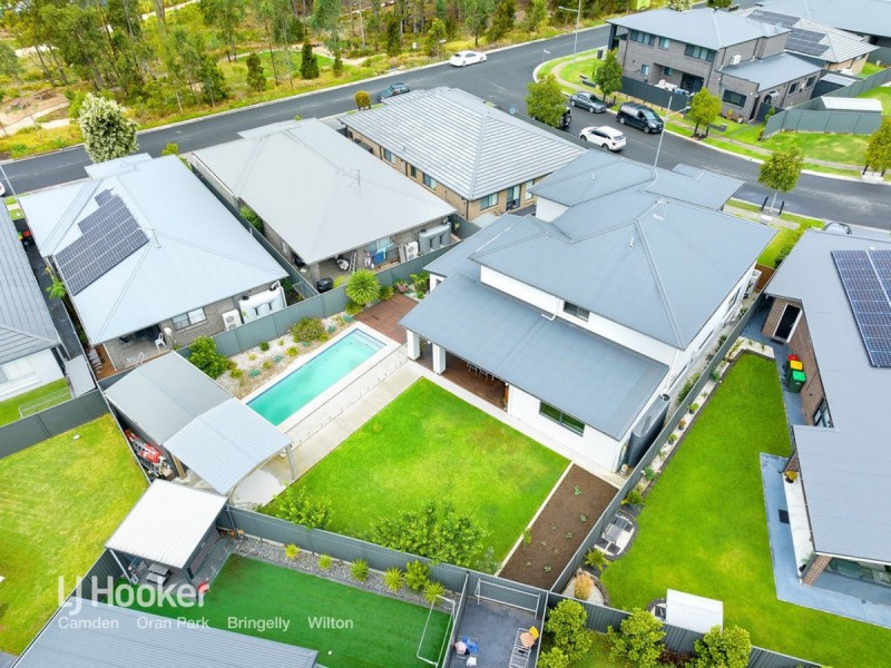 4 Cryptandra Street, Denham Court NSW 2565