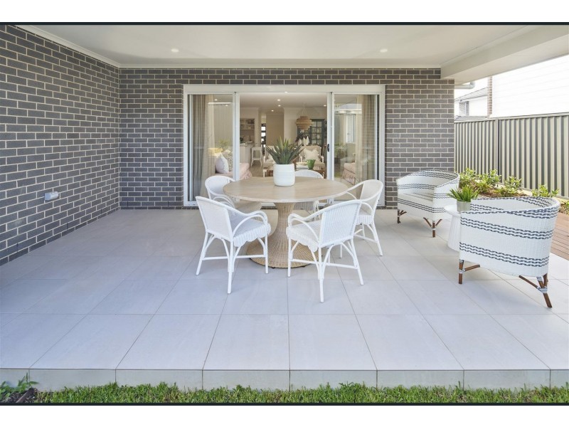 5 Rock Fern Avenue, Cobbitty NSW 2570