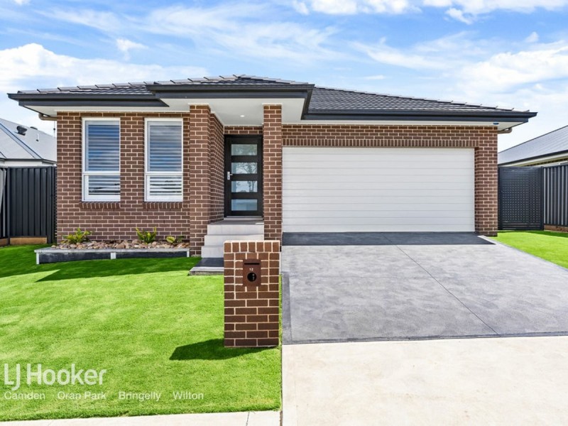 12 Dulcimere Street, Tahmoor NSW 2573