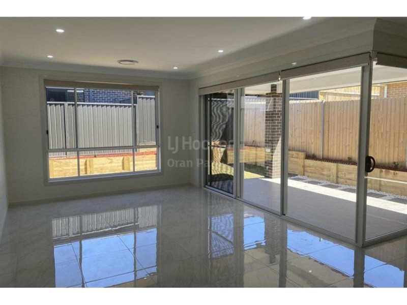 6 Genner Street, Oran Park NSW 2570