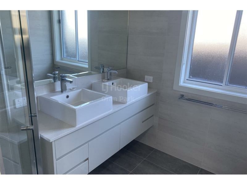 6 Genner Street, Oran Park NSW 2570