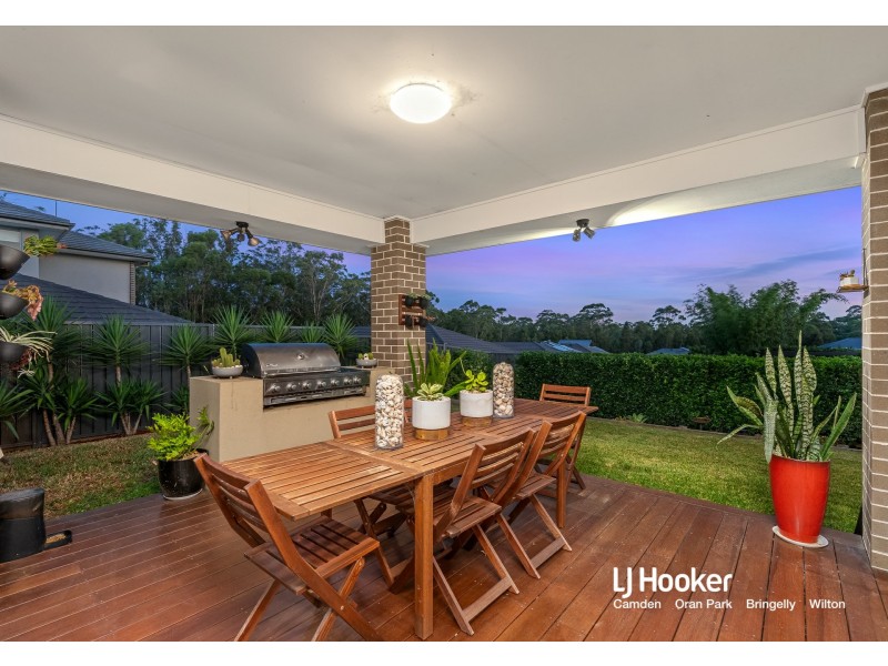 33 Donahue Circuit, Harrington Park NSW 2567