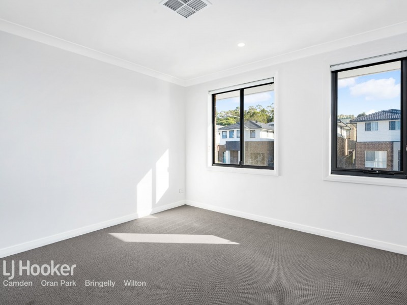 32 Fuyu Street, Cobbitty NSW 2570