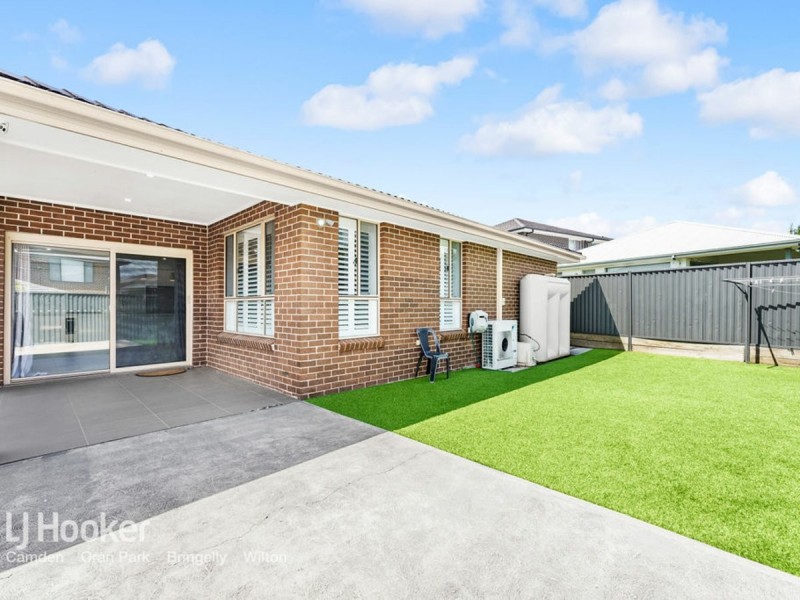 31b Evans Street, Oran Park NSW 2570