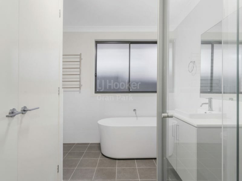 6A Fleece Loop, Oran Park NSW 2570
