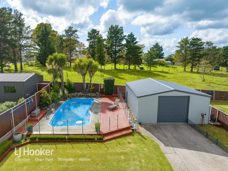 96 Merlin Street, The Oaks NSW 2570