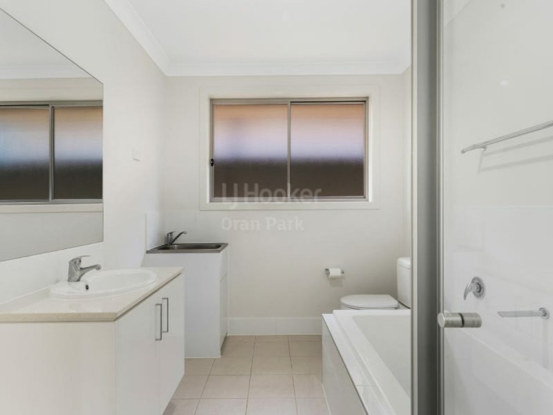 6A Charbray Loop, Oran Park NSW 2570