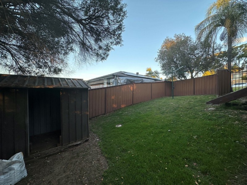 17 Peridot Close, Eagle Vale NSW 2558