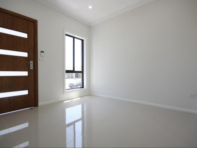 83 Mckenzie Boulevard, Gregory Hills NSW 2557