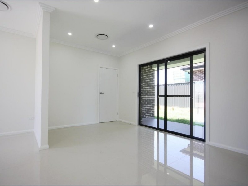 83 Mckenzie Boulevard, Gregory Hills NSW 2557