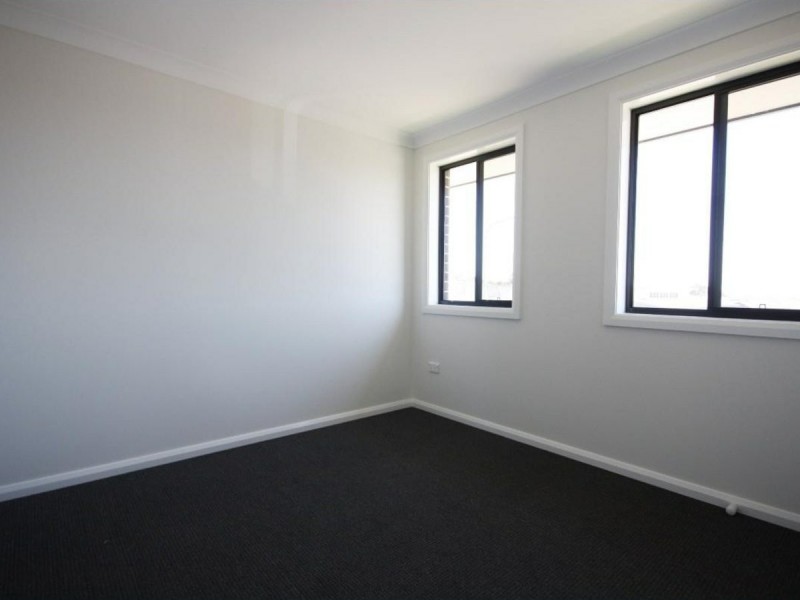 83 Mckenzie Boulevard, Gregory Hills NSW 2557