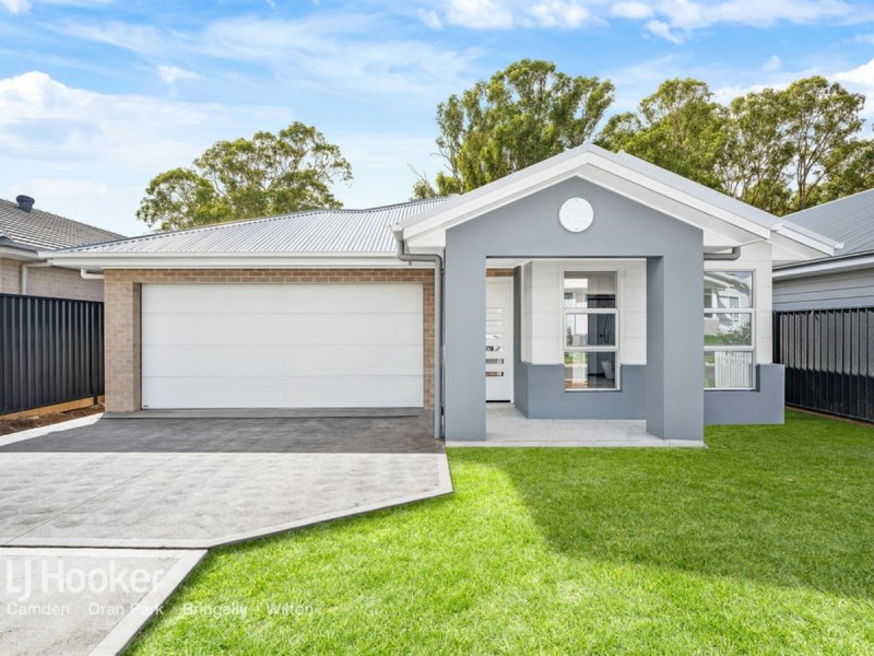35 Burton Drive, Tahmoor NSW 2573