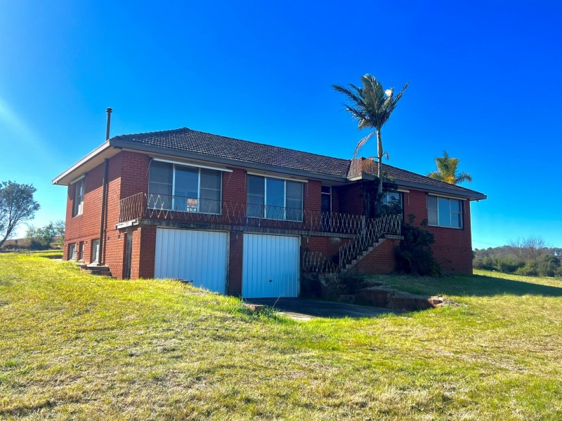2 Cummins Road, Menangle Park NSW 2563