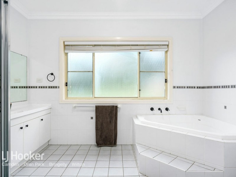 10 Bamburgh Road, Werombi NSW 2570