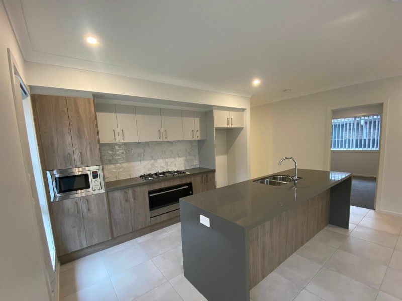 19 Drover Street, Oran Park NSW 2570