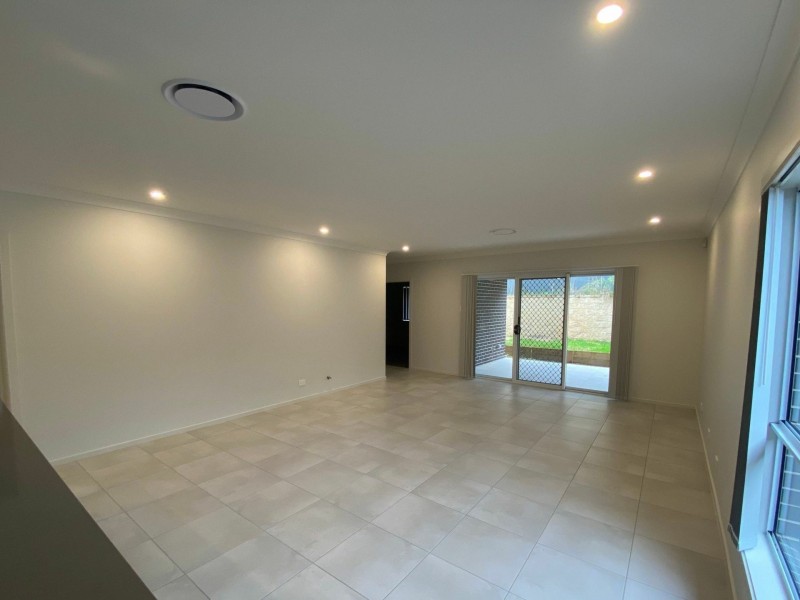 19 Drover Street, Oran Park NSW 2570