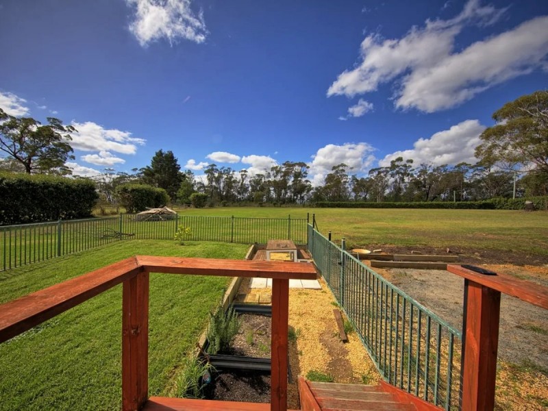 2 Elm place, Balmoral Village NSW 2571