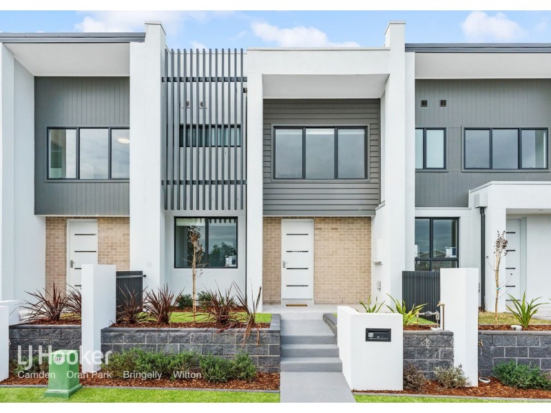 96 Dransfield Drive, Oran Park NSW 2570