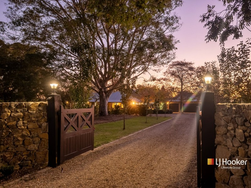 30 Mount View Close, Razorback NSW 2571