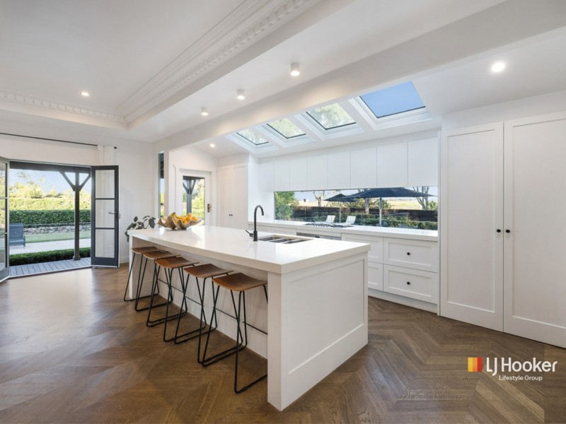 30 Mount View Close, Razorback NSW 2571