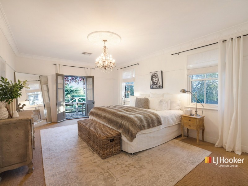 30 Mount View Close, Razorback NSW 2571