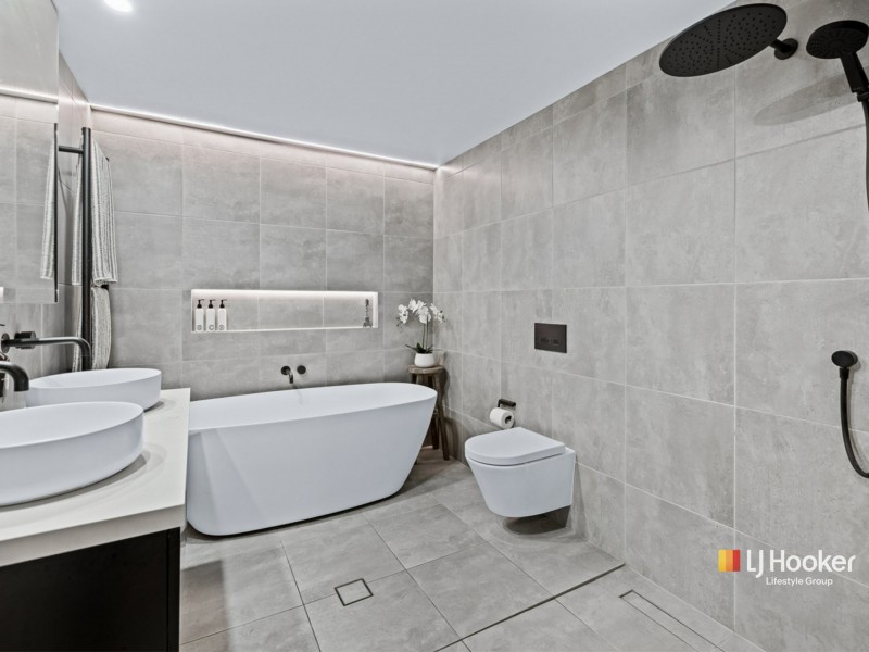 30 Mount View Close, Razorback NSW 2571