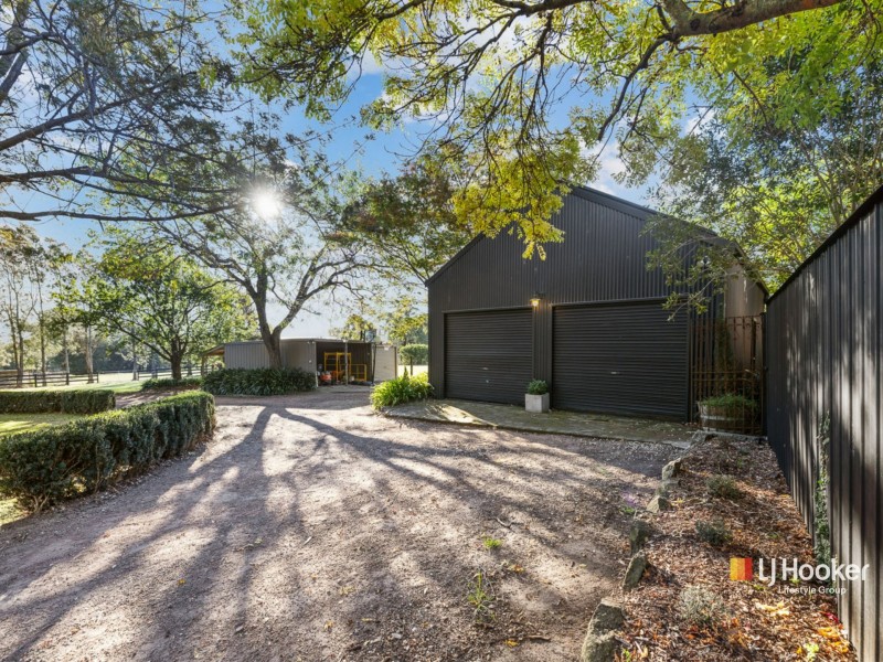 30 Mount View Close, Razorback NSW 2571