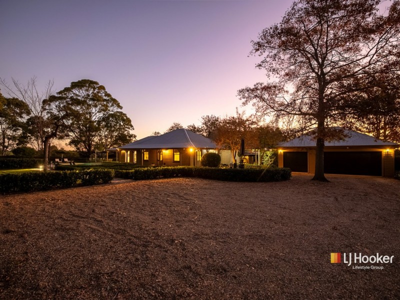 30 Mount View Close, Razorback NSW 2571
