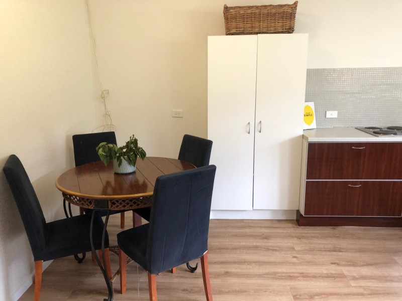 16 Lawn Ave, Bradbury NSW 2560